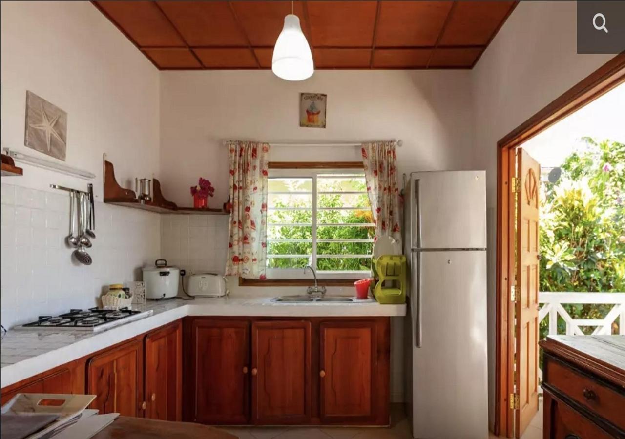 Maison De Vacanze Baie Sainte Anne Kültér fotó